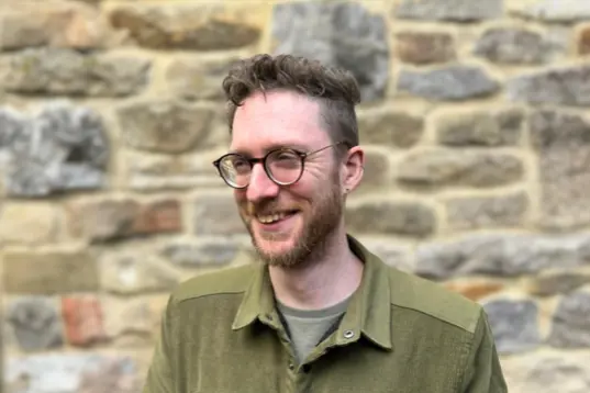  ?? Author bio image